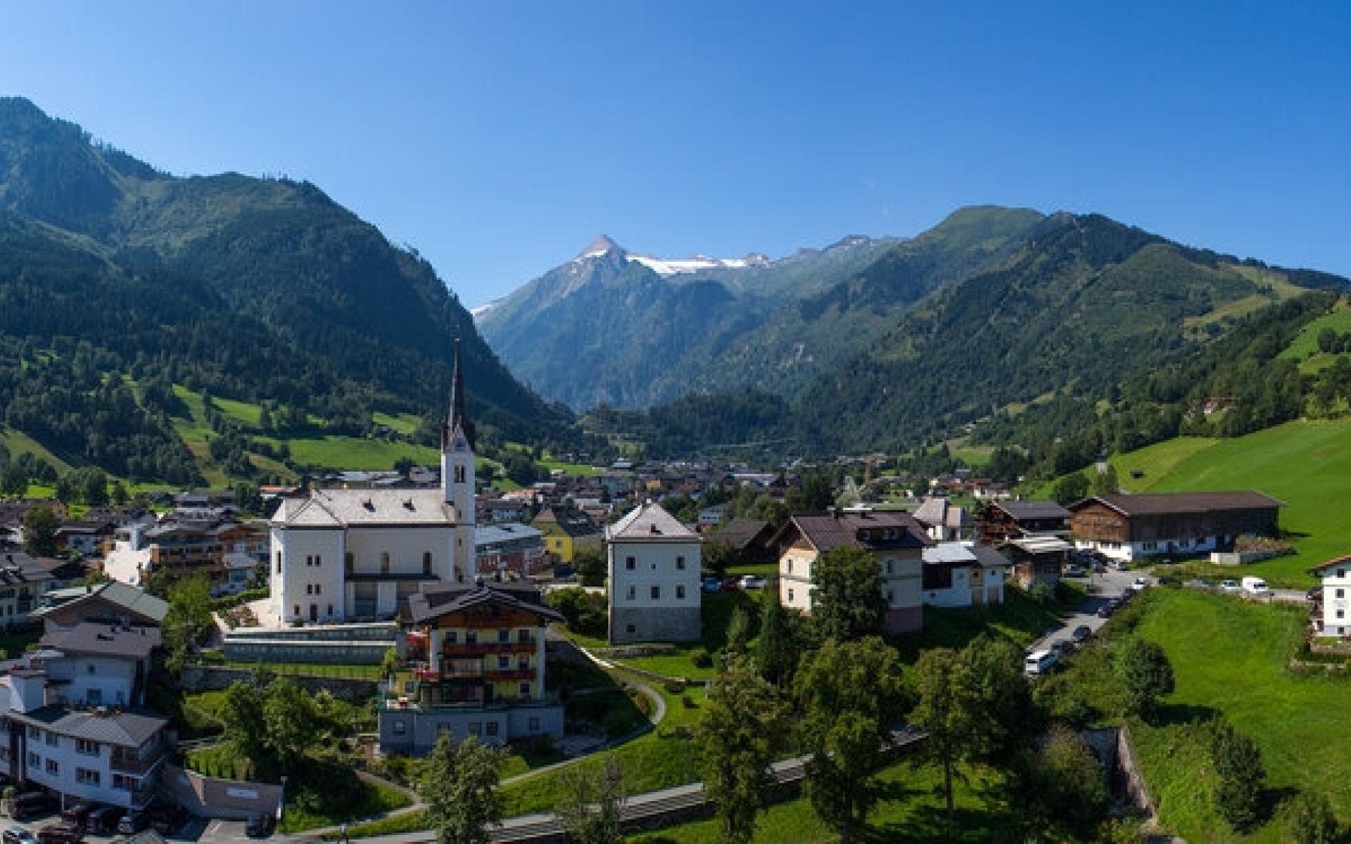 Kaprun Ort Sommer